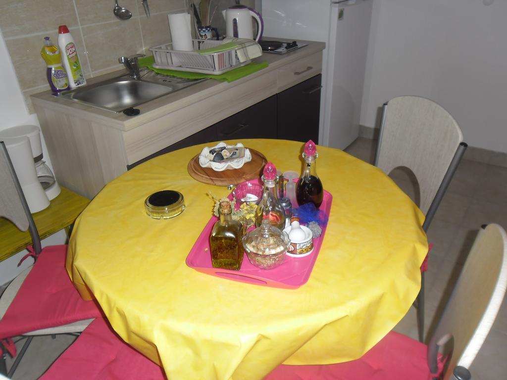 Apartments Krajici Kaštela Εξωτερικό φωτογραφία